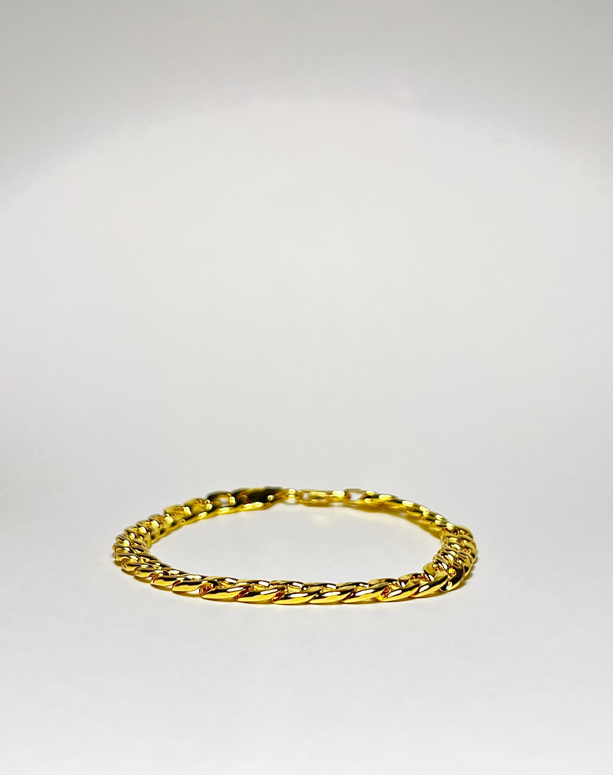 Kuba - Nemesacél karlánc